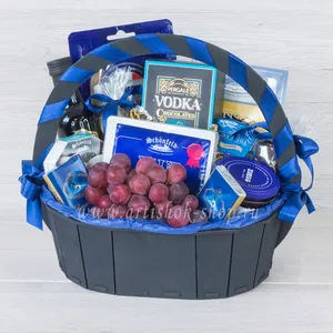 Подарочное кашпо для женщин и мужчин с сыром Schonfeld Blue, Handwerker, Camambert, GrandBlu, с мясной нарезкой, бальзамическим уксусом и шоколадными конфетами - №1168