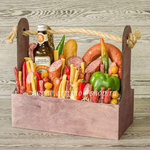 Мужской подарочный набор с краковской колбасой, копченным сырами и напитком - №319